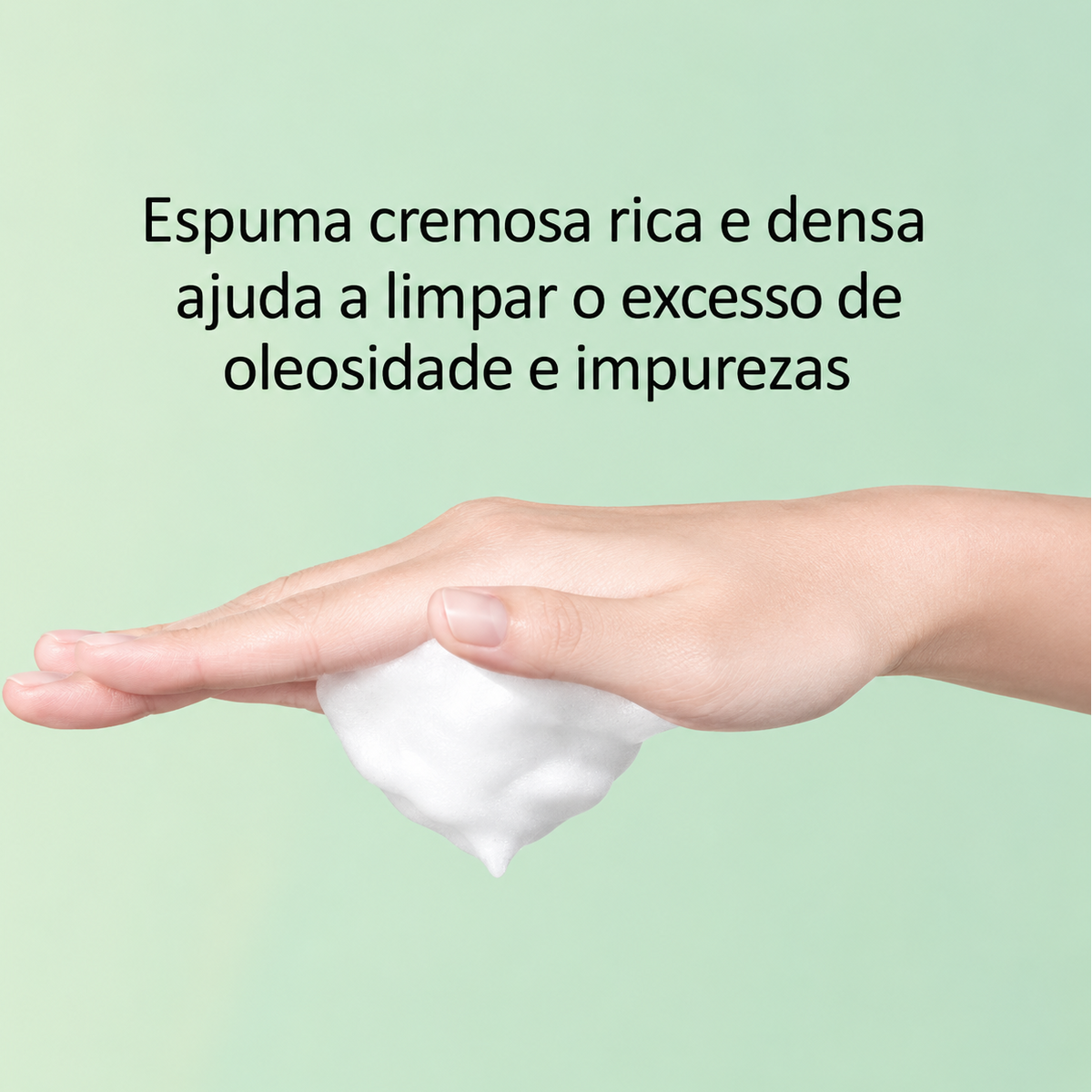 innisfree Espuma de Limpeza Facial de Chá Verde e Aminoácidos (150ml)